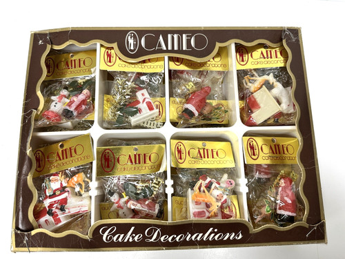 Vintage cameo christmas cake - cameo,